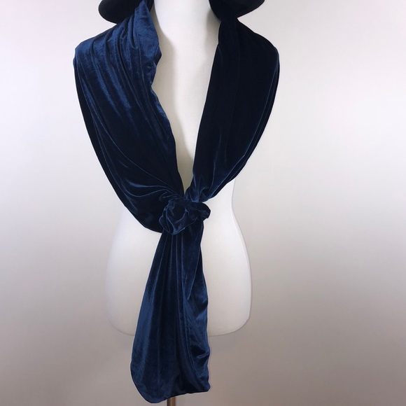 SLNY BLUE VELVET Shawl/Wrap NWT - Picture 5 of 7